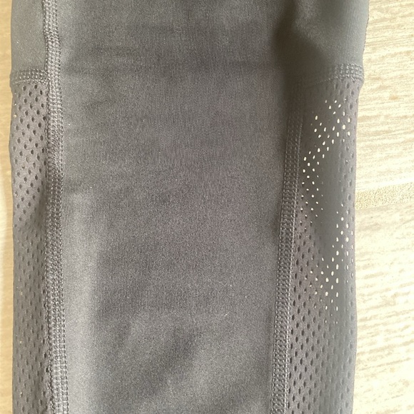 Northface Fitted Ajuste  New with tags $75. Many extras! Mesh legs. Back band - Picture 4 of 9